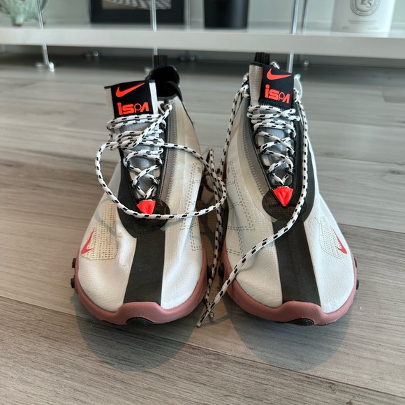 Nike sneakers - Picture 1 of 4